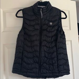ariat vest
